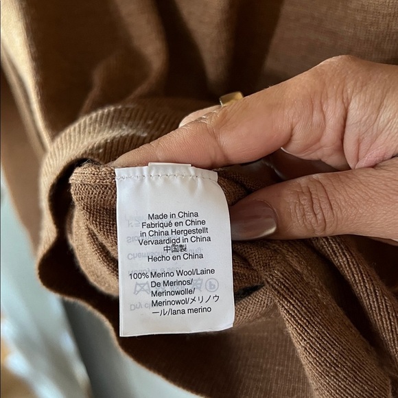 J. Crew Men's Brown 100% merino wool Crewneck Sweater - Picture 4 of 4